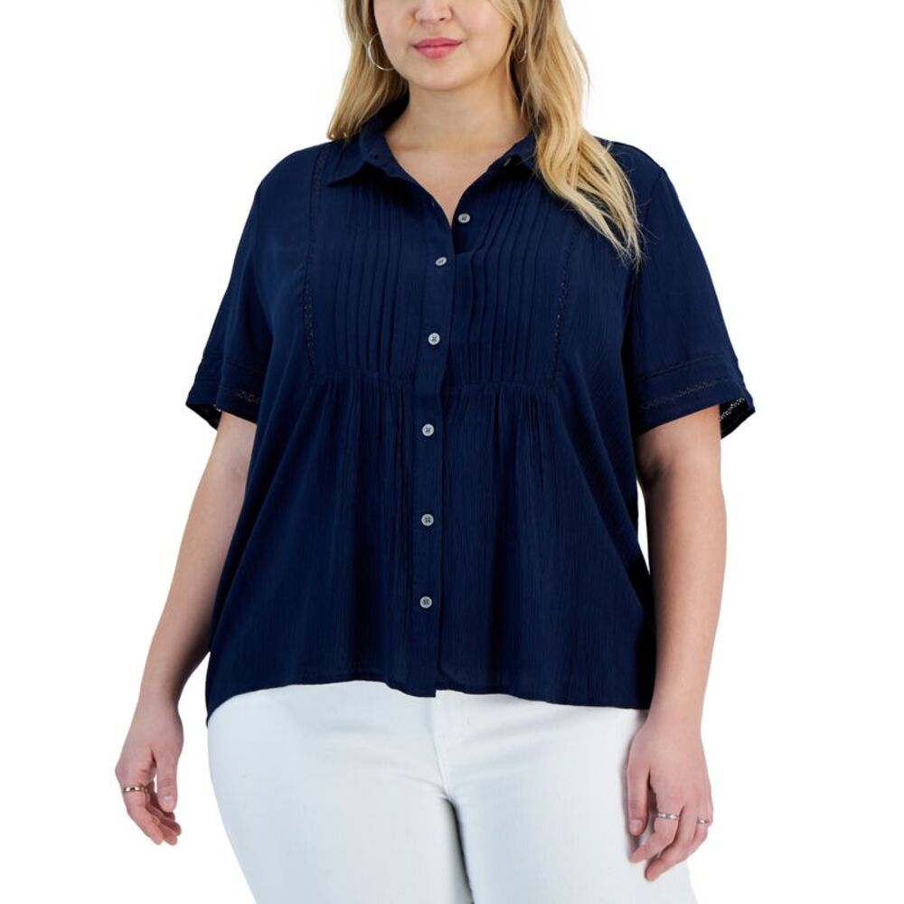 Plus Size Collared Pintuck Top